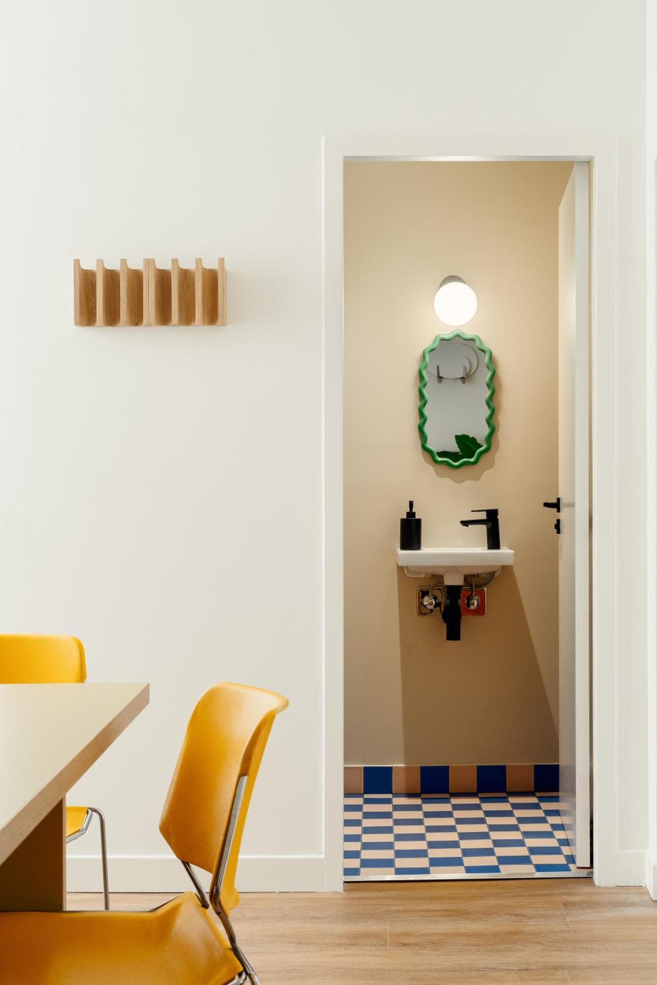Edgar Marais - Temple Aparthotel Parijs